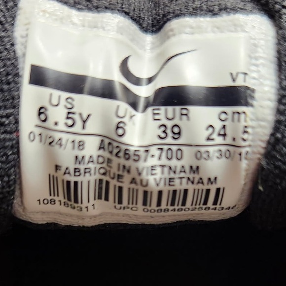 SOLD: Nike Air Vapormax '97 GS Youth Sz 6.5Y Metallic Gold Varsity Red Black - Picture 6 of 8